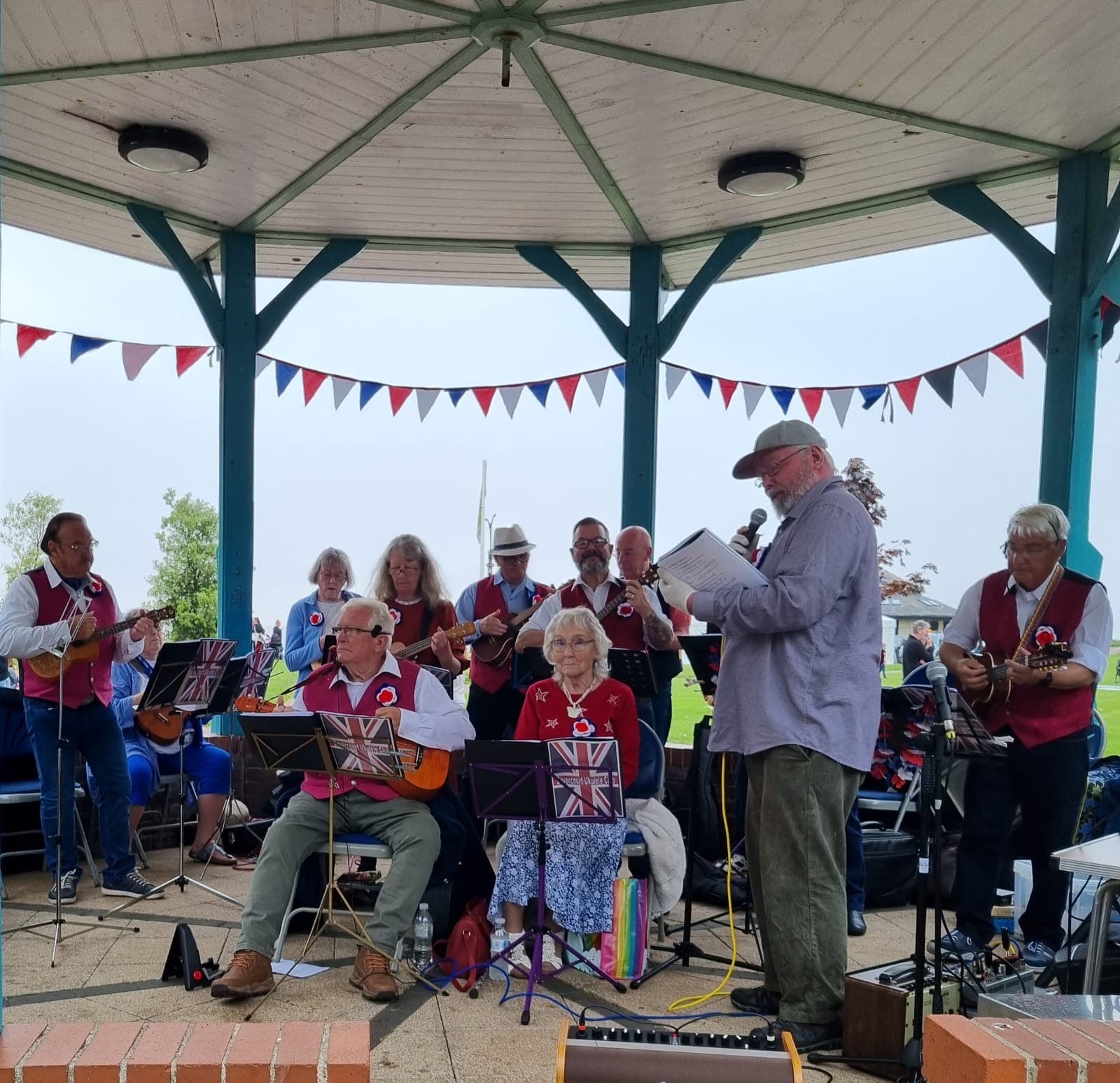 cover image of Dovercourt Ukulele Club